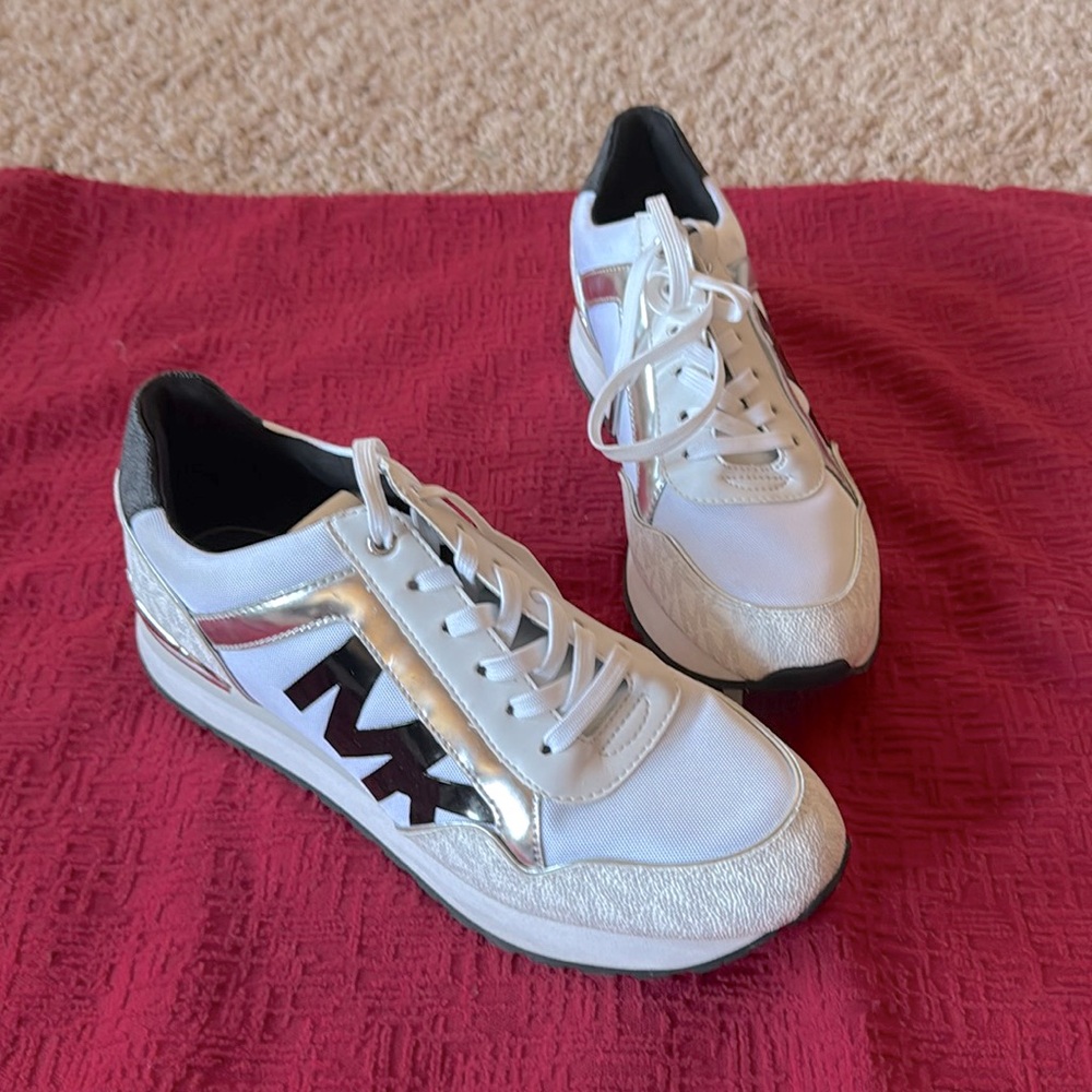 Super cute MK sneakers!